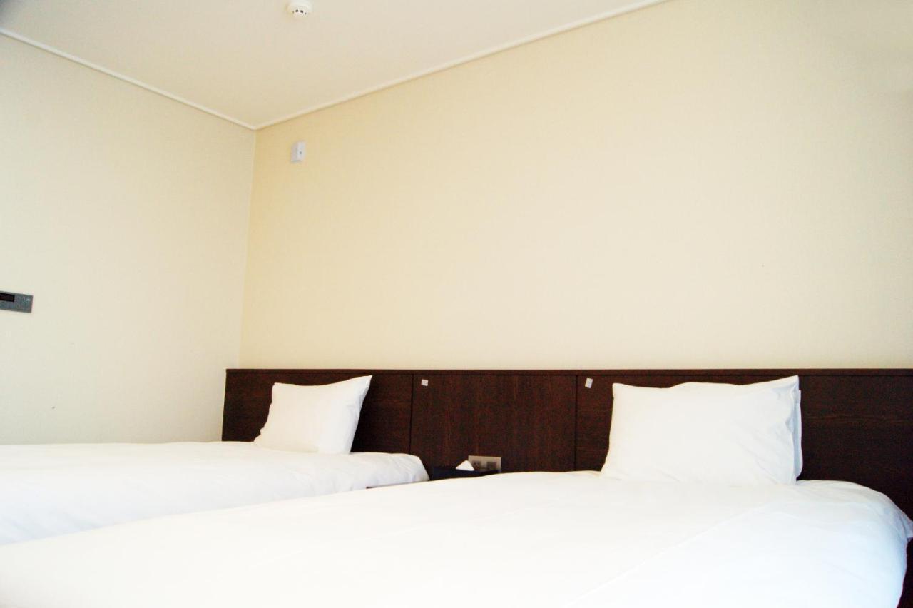 Riviera Incheon Airport Hotel Exterior photo