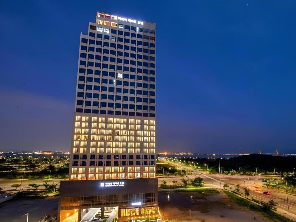 Riviera Incheon Airport Hotel Exterior photo