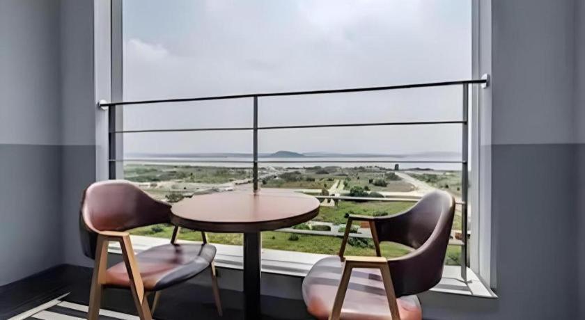 Riviera Incheon Airport Hotel Exterior photo